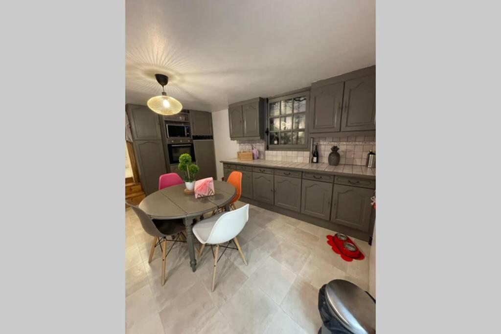 Appartement «La Vie Est Belle» Au Coeur De Sézanne Dış mekan fotoğraf